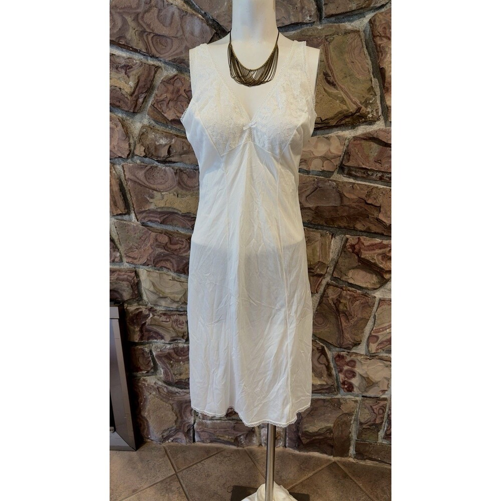 Vintage 60s Full Slip Dress Chemise Lingerie Lace cream Nightgown Size S to M